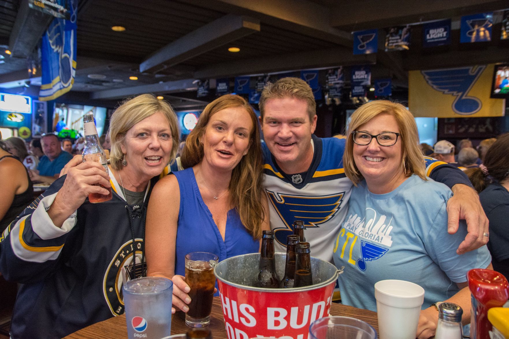 Blues Fans at Syberg's on Dorsett during Stanley Cup Final Game